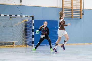 Bild 54 - C-Juniorinnen 2 Loewinnen Cup